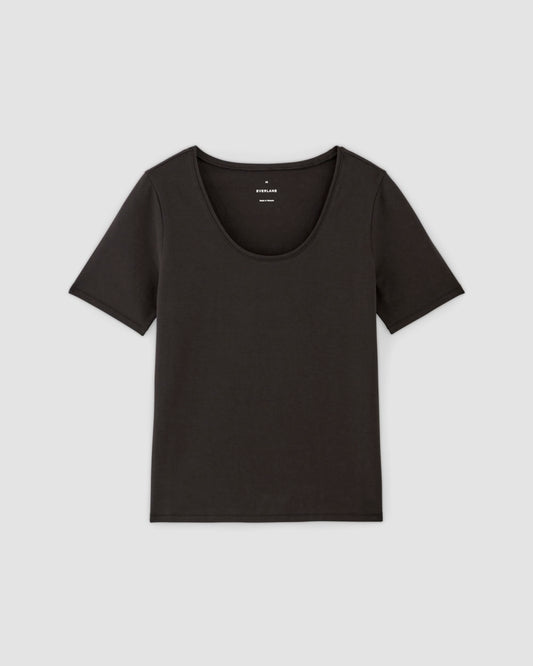 womens-supima-form-scoop-neck-tee-black | alt