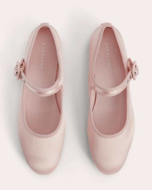 womens-day-buckle-mj-pink-satin | alt