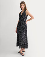 womens-maxi-dress-in-silk-georgette-sweet-floral-black | primary