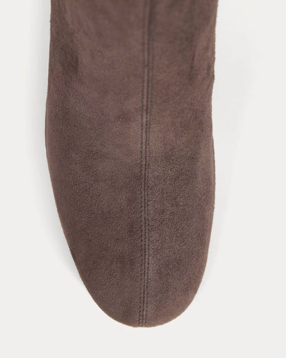 womens-curved-heel-boot-dark-chocolate