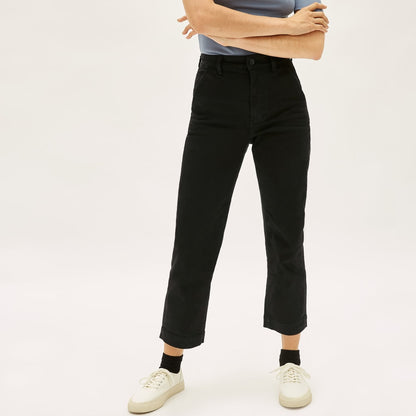 womens-straight-leg-crop-short-black