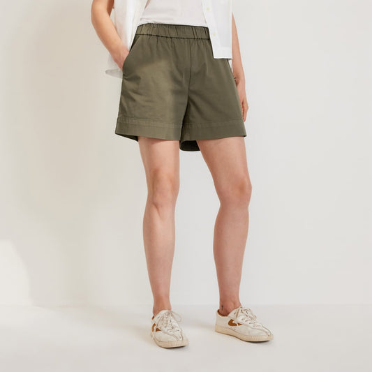 womens-easy-modern-chino-short-kalamata | primary